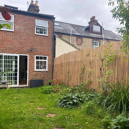 Bumblebee Cottage - Cosy Cottage In Area Of Outstanding Natural Beauty Hemel Hempstead Luaran gambar