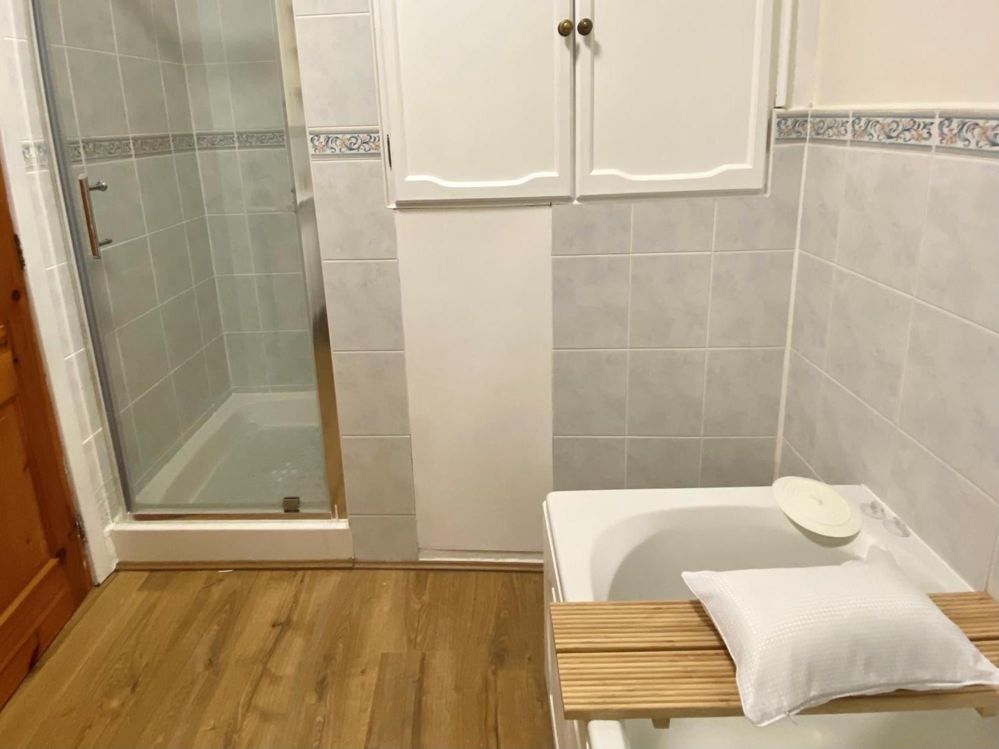 Bumblebee Cottage - Cosy Cottage In Area Of Outstanding Natural Beauty Hemel Hempstead Luaran gambar
