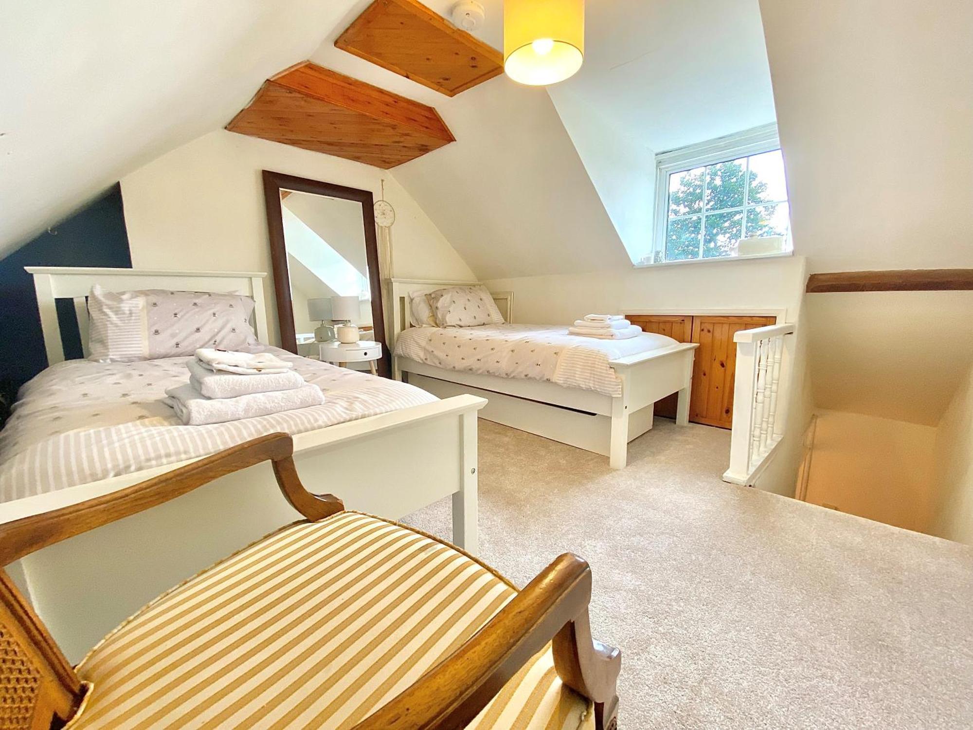 Bumblebee Cottage - Cosy Cottage In Area Of Outstanding Natural Beauty Hemel Hempstead Luaran gambar